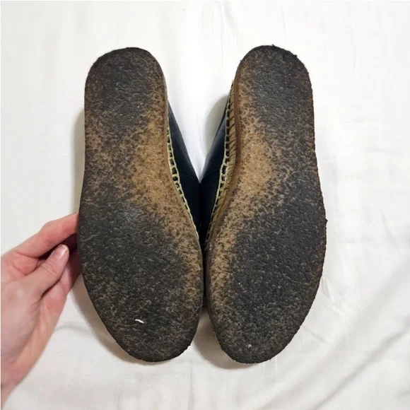 CHANEL Lambskin Espadrilles Flats. Size 39 - Picture 4 of 5